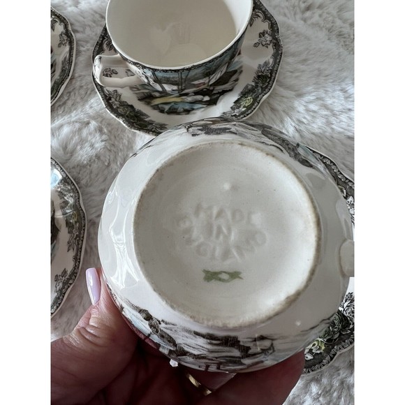4 CUP &SAUCERS THE ICE HOUSE THE FRIENDLY VILLAGE MADE IN ENGLAND JOHNSON BROS - Picture 4 of 6